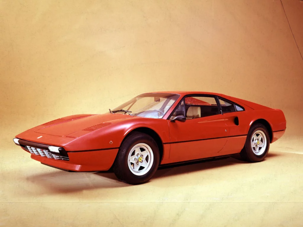 Ferrari 308 GTB, 50 años del coche que cambió al Cavallino 23 Motor16 FERRARI 308 GTB 50 ANIVERSARIO 18 1 Motor16