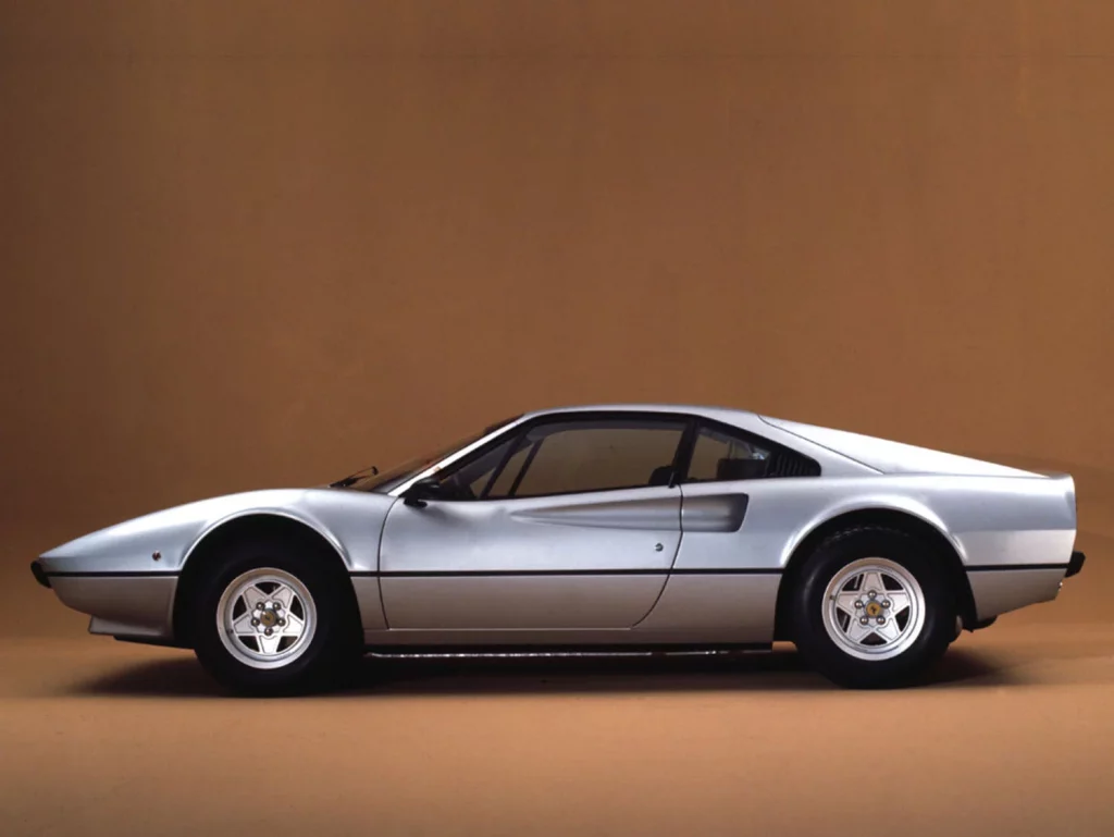 Ferrari 308 GTB, 50 años del coche que cambió al Cavallino 25 Motor16 FERRARI 308 GTB 50 ANIVERSARIO 20 1 Motor16