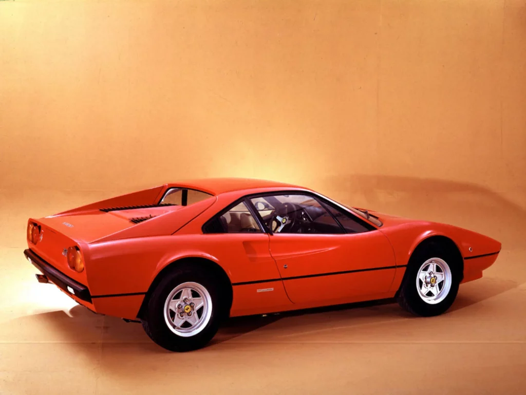 Ferrari 308 GTB, 50 años del coche que cambió al Cavallino 28 Motor16 FERRARI 308 GTB 50 ANIVERSARIO 23 1 Motor16