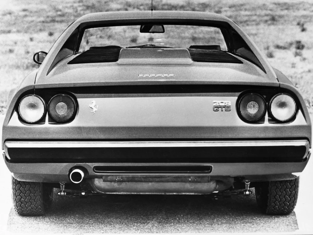 Ferrari 308 GTB, 50 años del coche que cambió al Cavallino 12 Motor16 FERRARI 308 GTB 50 ANIVERSARIO 7 Motor16
