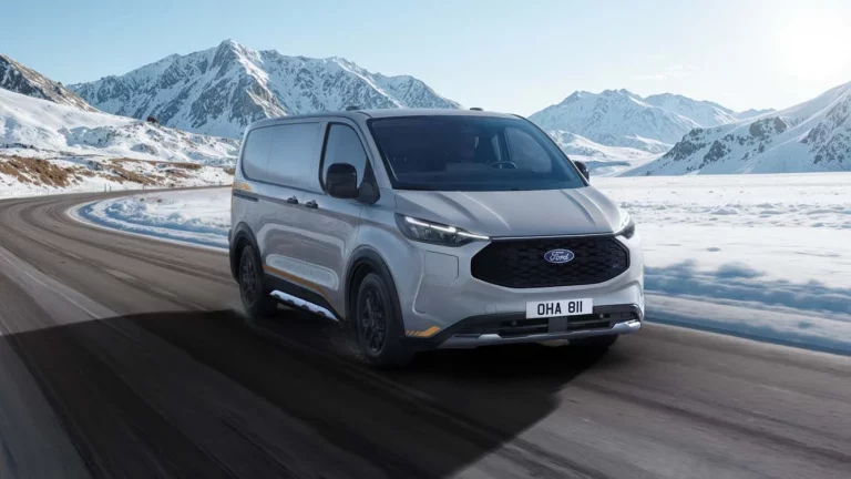 La Ford E-Transit Custom incorpora tracción total para afrontar nuevos retos