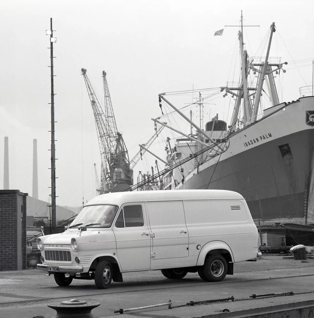 La Ford Transit celebra 60 años de historias extraordinarias