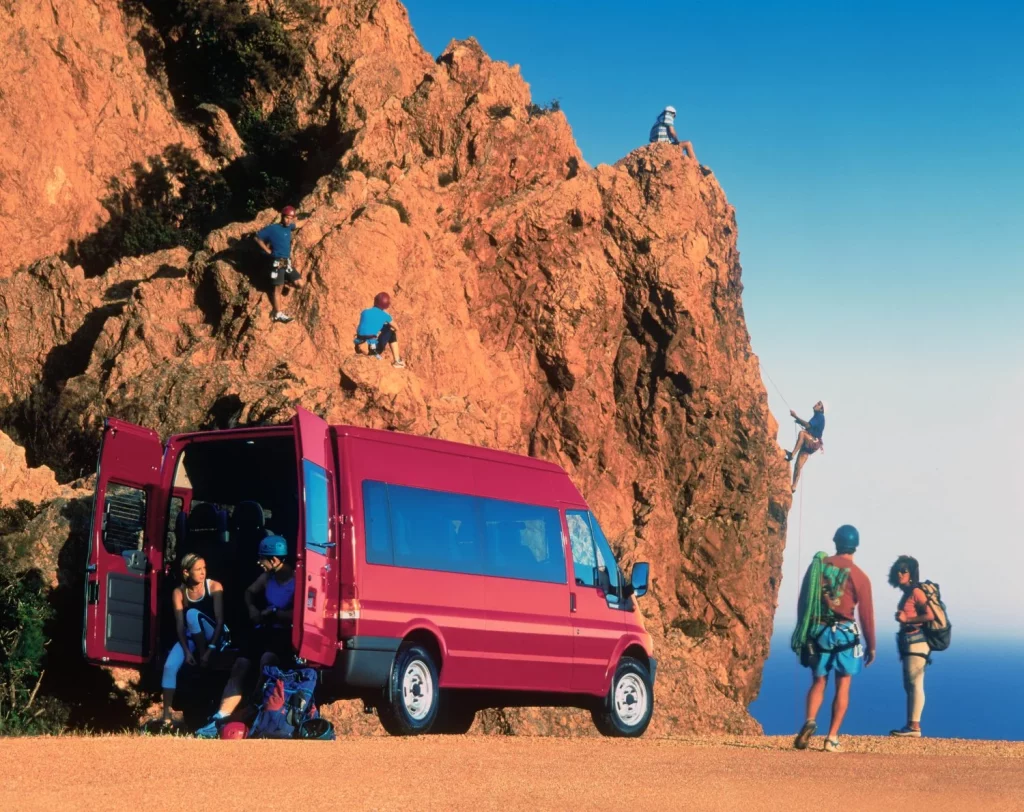 La Ford Transit celebra 60 años de historias extraordinarias