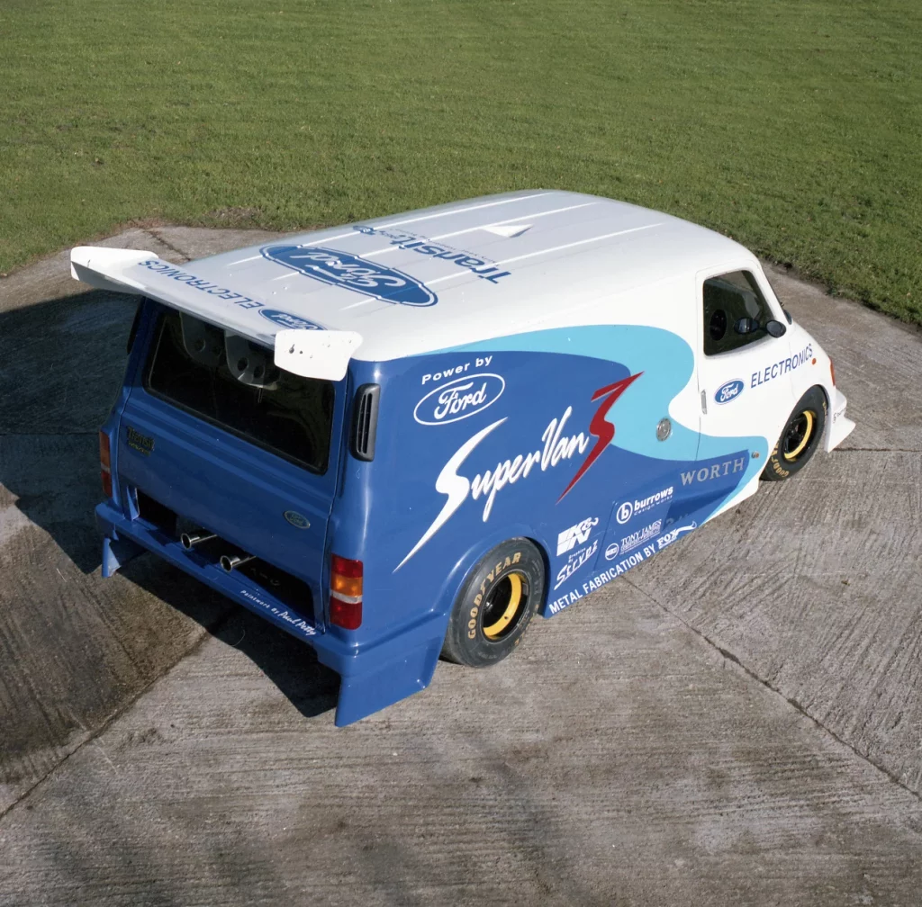 La Ford Transit celebra 60 años de historias extraordinarias