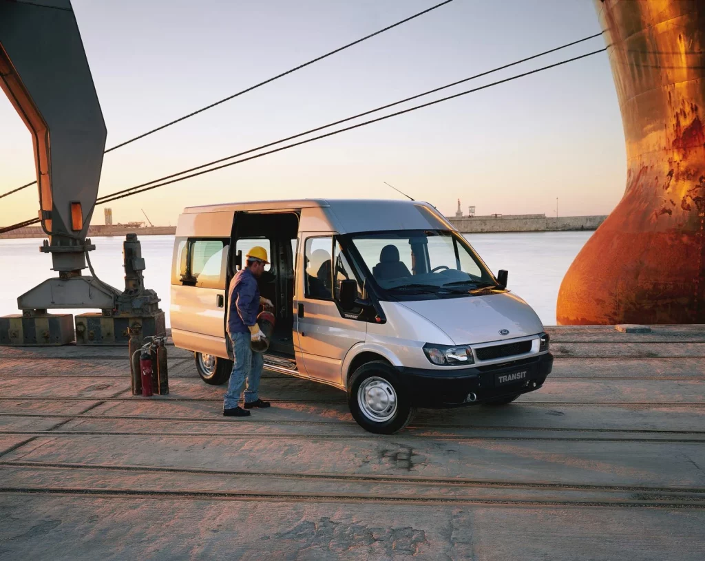 La Ford Transit celebra 60 años de historias extraordinarias
