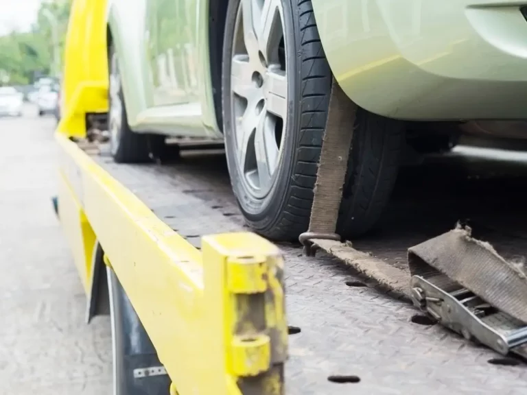 ¿La grúa se ha llevado el coche: Esto es lo que tienes que hacer para recuperarlo pronto