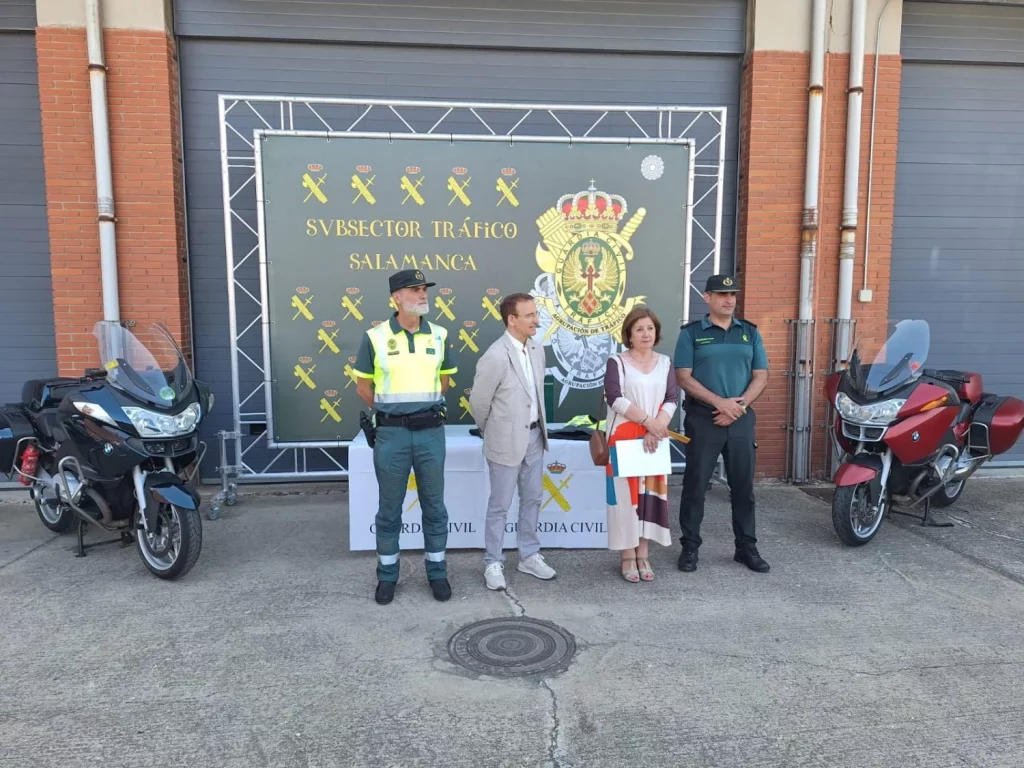 3 pistas infalibles que te ayudarán a detectar una moto camuflada de la Guardia Civil de Tráfico 1 Motor16 motos camufladas Guardia Civil
