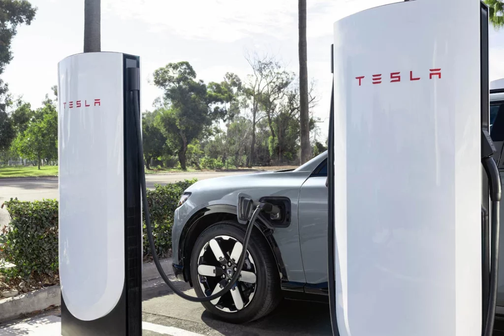 Honda y Acura conectan con el futuro eléctrico gracias a Tesla 2 Motor16 Honda aprovecha los supercargadores de Tesla