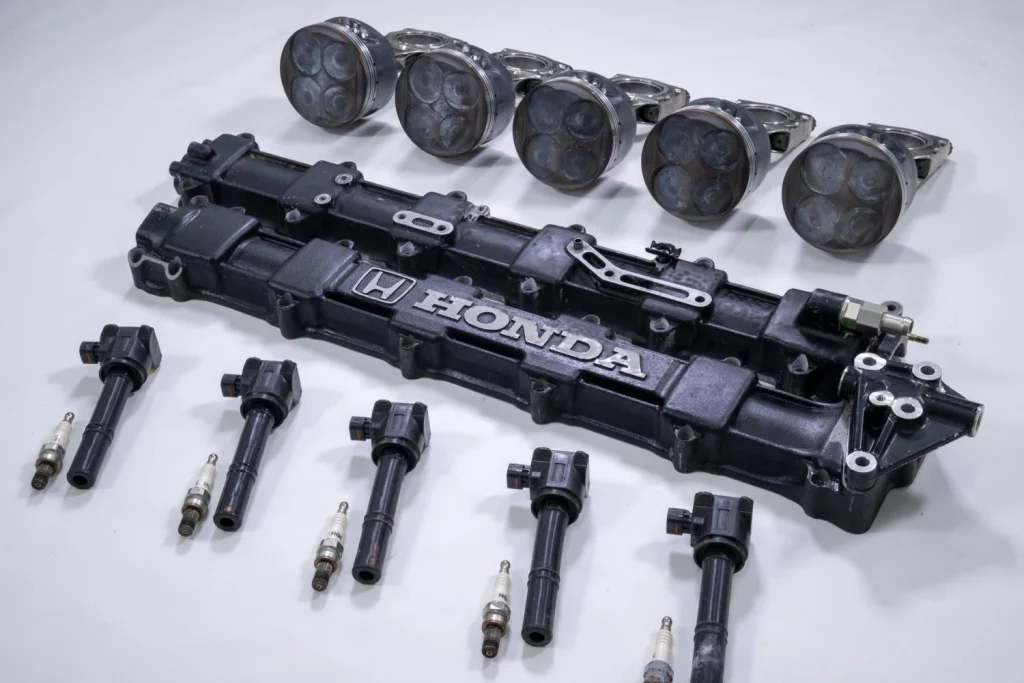Ya hay fecha para poder hacerte con pedacito del último Honda V10 de Senna 1 Motor16 Honda V10 de Senna (8)