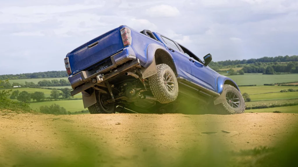 El Isuzu D-Max Arctic Trucks AT35 2025 ya está disponible 12 Motor16 El Isuzu D-Max Arctic Trucks AT35 2025 ya está disponible