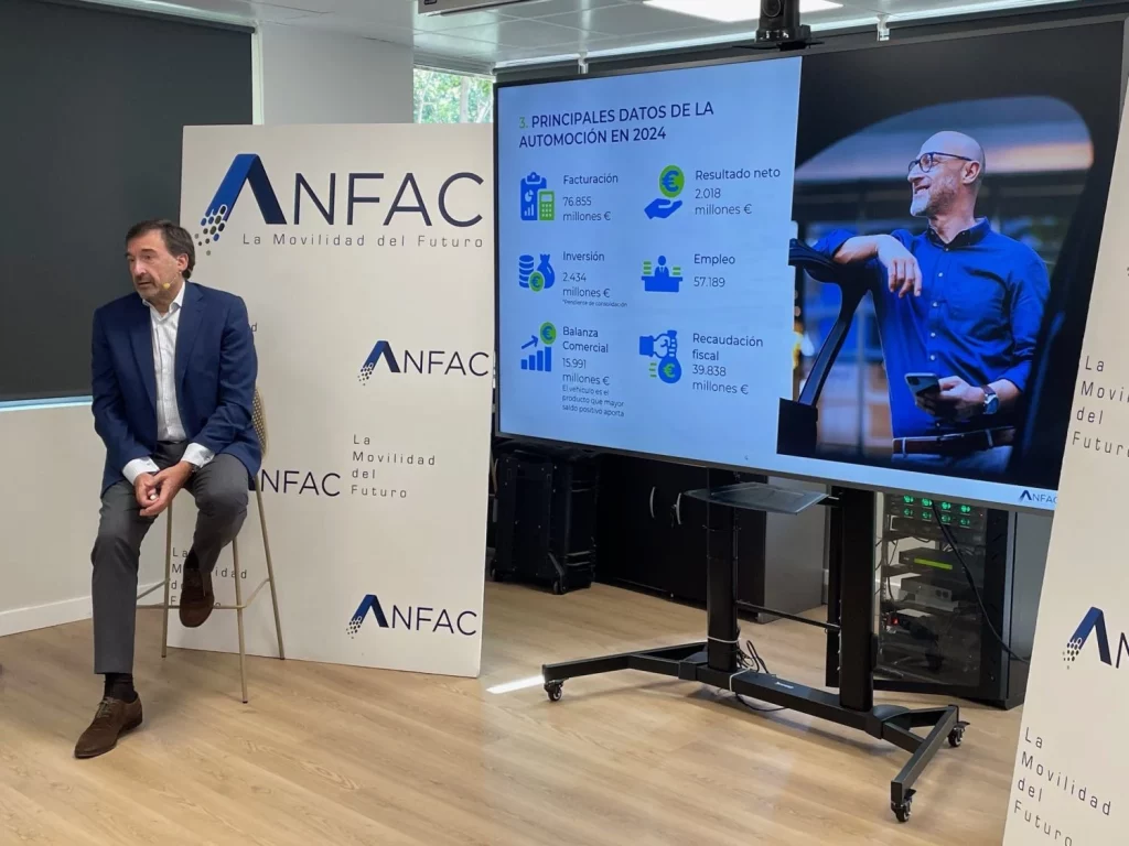 Jose Lopez Tafall anfac presentacion informe anual Motor16
