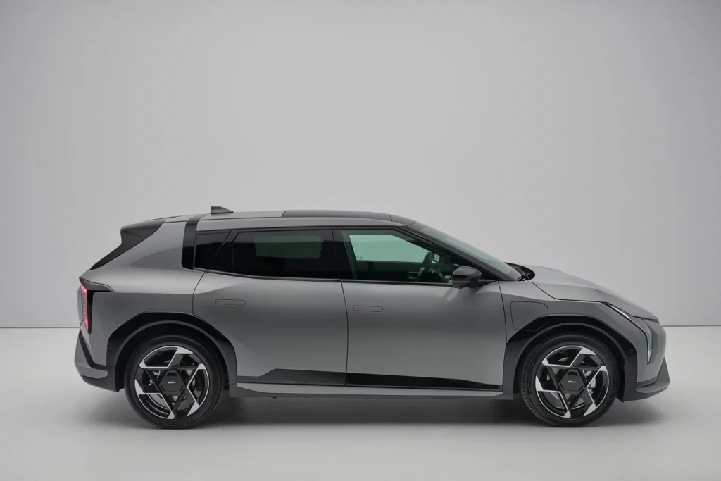 KIA EV4 HATCHBACK 7 Motor16