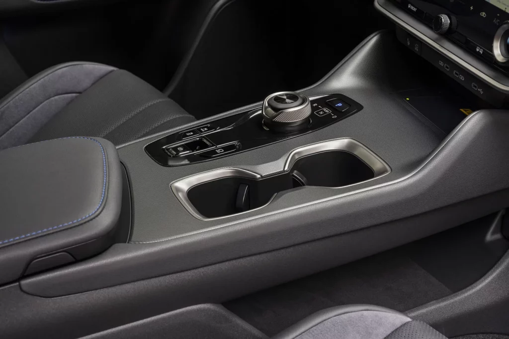 Probamos el nuevo Lexus RZ, el eléctrico que reinventa la forma de conducir 72 Motor16 LEXUS RZ F SPORT 65 Motor16