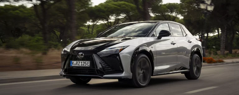 Probamos el nuevo Lexus RZ, el eléctrico que reinventa la forma de conducir