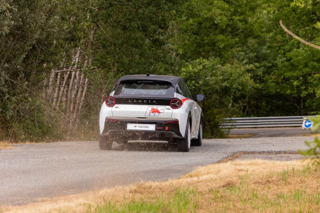 Lancia Ypsilon HF Racing: Una forma accesible de entrar en los rallies 8 Motor16 Lancia Ypsilon HF Racing 6 Motor16
