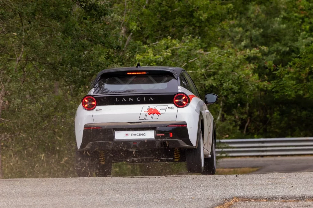 Lancia Ypsilon HF Racing: Una forma accesible de entrar en los rallies 9 Motor16 Lancia Ypsilon HF Racing 7 Motor16