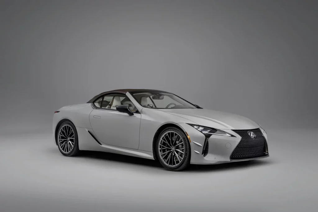 Lexus LC 500 Convertible 2026: el arte de conducir sin techo 2 Motor16 Lexus LC 500 Convertible