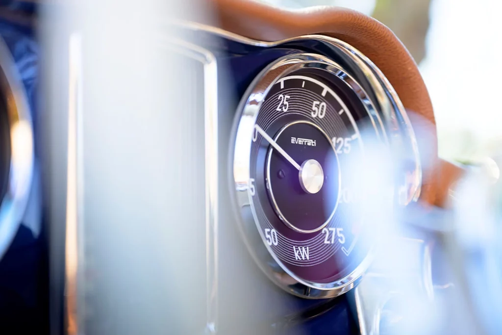 Everrati y la electrificación de un icono eterno: el Mercedes SL Pagoda 14 Motor16 MERCEDES SL PAGODA BY EVERRATI 6 Motor16