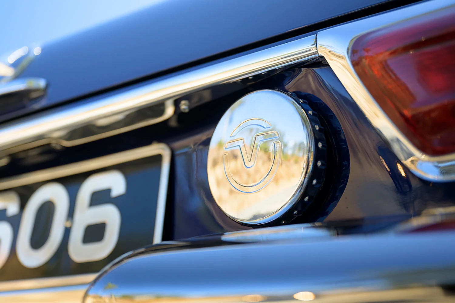 MERCEDES-SL-PAGODA-BY-EVERRATI-7.webp