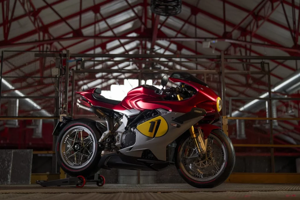 MV Agusta Superveloce 1000 Ago: El homenaje a una leyenda 22 Motor16 MV Agusta Superveloce 1000 Ago 13 Motor16