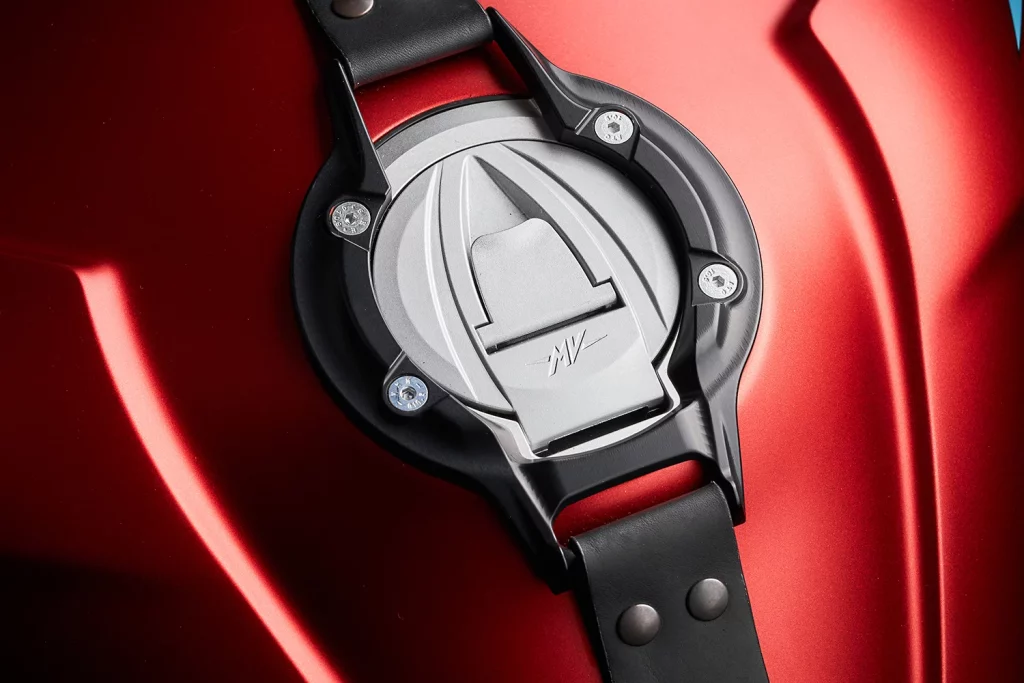 MV Agusta Superveloce 1000 Ago: El homenaje a una leyenda 16 Motor16 MV Agusta Superveloce 1000 Ago 21 Motor16