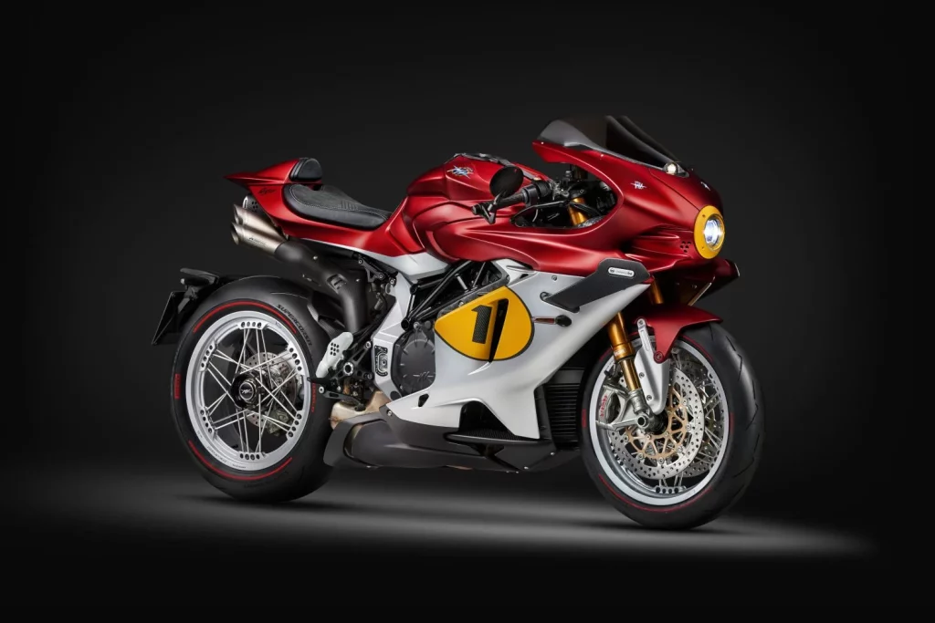 MV Agusta Superveloce 1000 Ago: El homenaje a una leyenda 5 Motor16 MV Agusta Superveloce 1000 Ago 23 Motor16
