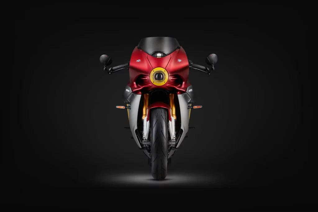 MV Agusta Superveloce 1000 Ago: El homenaje a una leyenda 8 Motor16 MV Agusta Superveloce 1000 Ago 24 Motor16