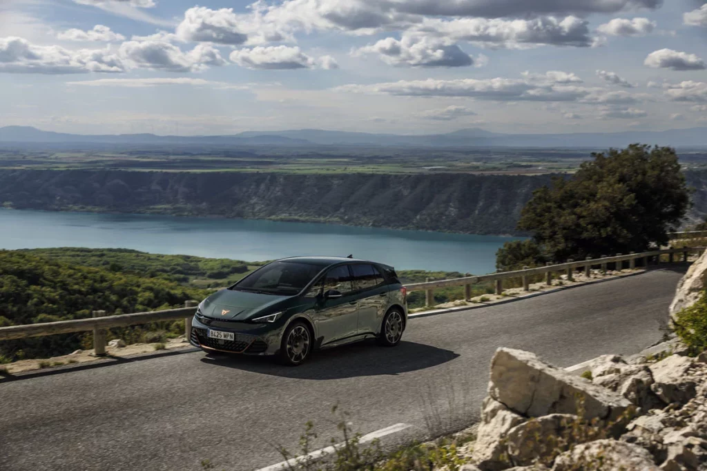 MY CUPRA APP 2 Motor16