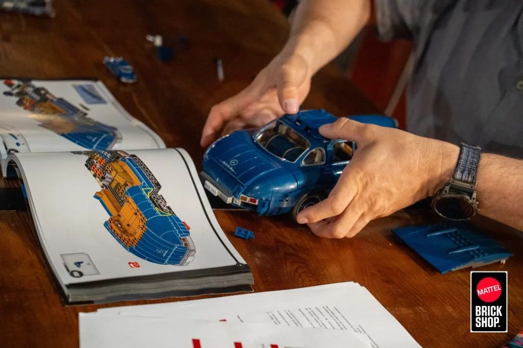 Mattel Brick Shop: Los apasionados de Hot Wheels tienen motivos para escribir ya su carta a los Reyes Magos 3 Motor16 2025 Mattel Brick Shop. Hot Wheels. Imagen montaje.