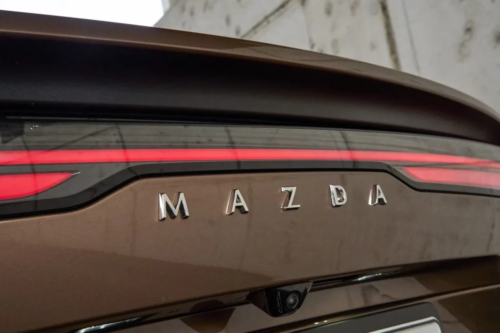 Primera prueba del Mazda6e, la primera berlina eléctrica de Mazda 45 Motor16 Mazda6e primera prueba detalles 19 Motor16