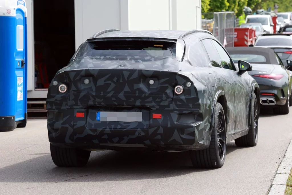 Nuevas fotos y detalles sobre el Mercedes-AMG SUV EV 15 Motor16 Mercedes AMG SUV 2027 13 Motor16