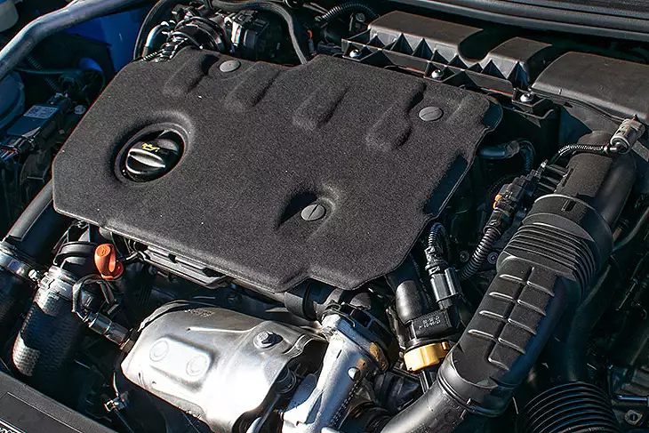 La avería que deja fuera de juego a 636.000 vehículos en Europa: mira si el tuyo aparece en la lista negra 2 Motor16 motor diésel 1.5 BlueHDI avería