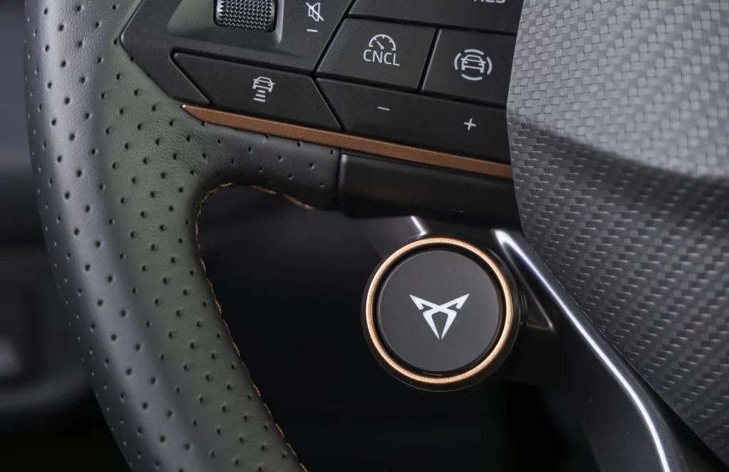 Prueba del Cupra Terramar 1.5 eTSI: El SUV que cierra el círculo 26 Motor16 Prueba del Cupra Terramar 1.5 eTSI: El SUV que cierra el círculo