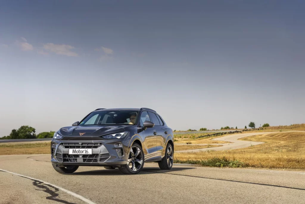 Prueba del Cupra Terramar 1.5 eTSI: El SUV que cierra el círculo 14 Motor16 Motor16 Cupra Terramar ISL 23 Motor16