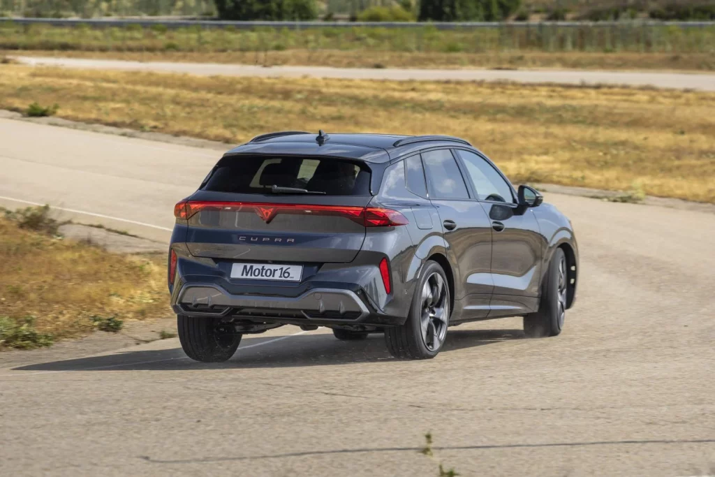 Prueba del Cupra Terramar 1.5 eTSI: El SUV que cierra el círculo 9 Motor16 Motor16 Cupra Terramar ISL 28 Motor16