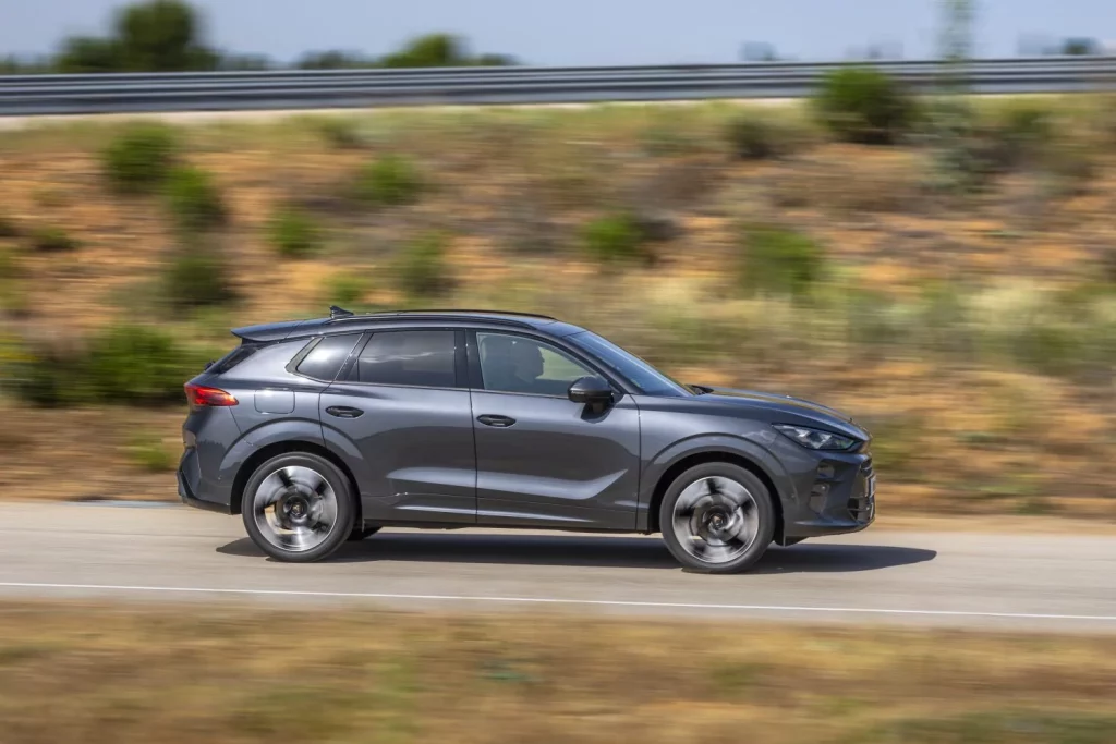 Prueba del Cupra Terramar 1.5 eTSI: El SUV que cierra el círculo 8 Motor16 Motor16 Cupra Terramar ISL 29 Motor16