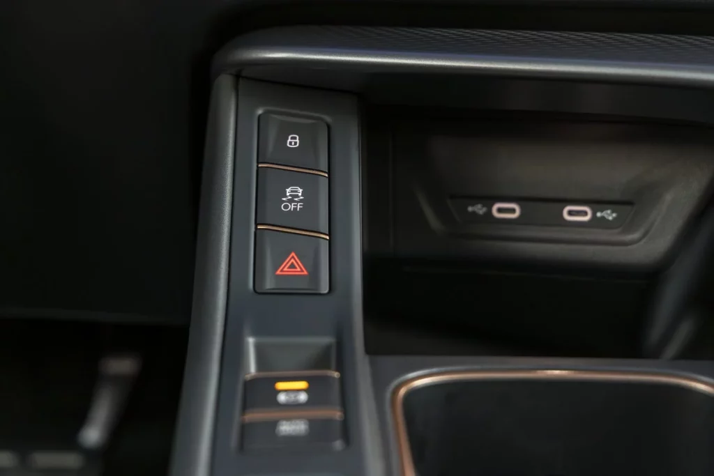 Prueba del Cupra Terramar 1.5 eTSI: El SUV que cierra el círculo 31 Motor16 Prueba del Cupra Terramar 1.5 eTSI: El SUV que cierra el círculo
