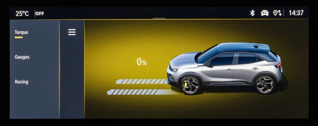 Primer contacto con el Opel Mokka GSE: Un eléctrico casi de carreras 23 Motor16 Opel Mokka GSE 21 Motor16