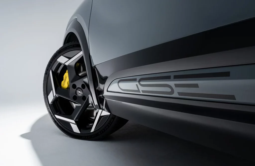 Primer contacto con el Opel Mokka GSE: Un eléctrico casi de carreras 15 Motor16 Opel Mokka GSE 9 Motor16