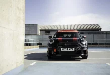 Nuevos accesorios MINI JCW: estilo de carreras para el día a día