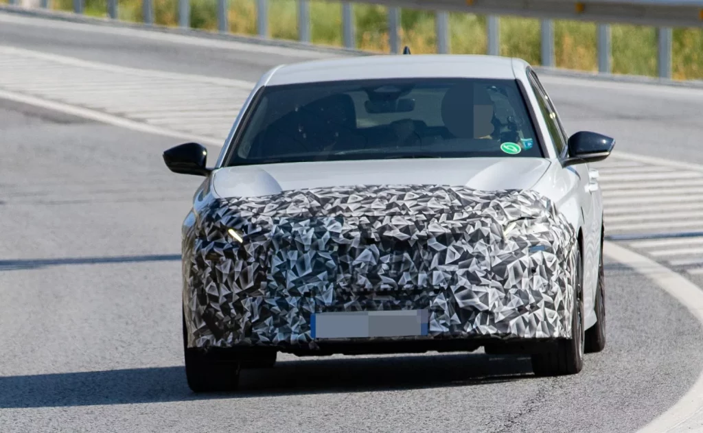 El renovado Peugeot 308 2026 está al caer y tendrá sorpresa 4 Motor16 Peugeot 308 2026 2 Motor16