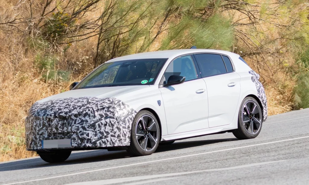 El renovado Peugeot 308 2026 está al caer y tendrá sorpresa 11 Motor16 Peugeot 308 2026 9 Motor16