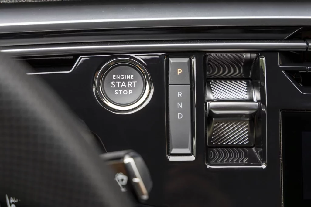 Prueba del Peugeot E-5008 GT 210 CV: Único en su especie 13 Motor16 Peugeot E 5008 GT 210 CV 7 Motor16