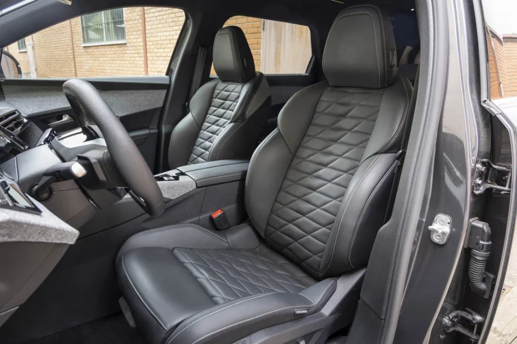 Prueba del Peugeot E-5008 GT 210 CV: Único en su especie 15 Motor16 Peugeot E 5008 GT 210 CV 9 Motor16