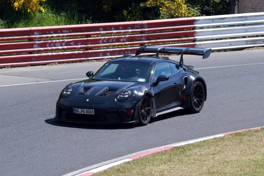 Porsche 911 GT2 RS 1 Motor16
