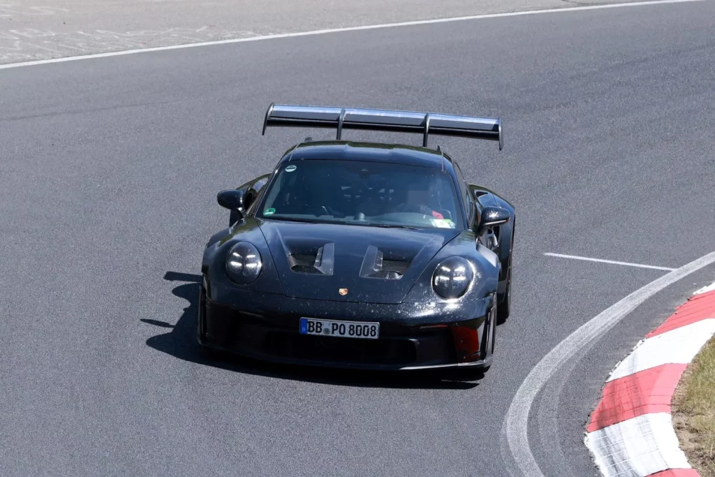 Porsche 911 GT2 RS 3 Motor16
