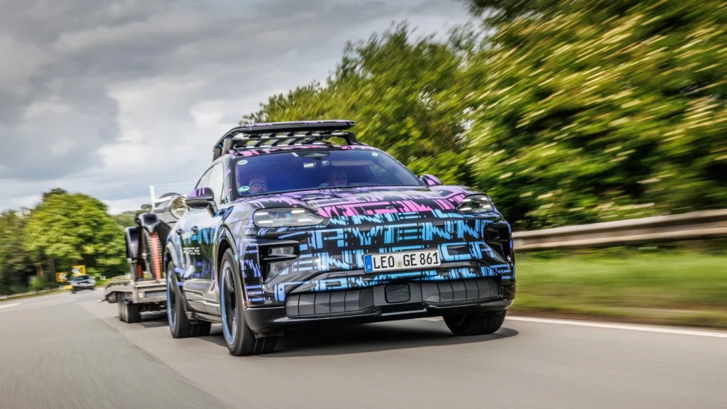 El Porsche Cayenne eléctrico sigue superando pruebas (y récords) 6 Motor16 Porsche Cayenne electrico 2026 3 Motor16