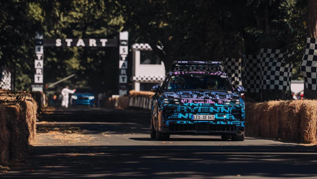 El Porsche Cayenne reafirmó en Goodwood su legado y anticipa su futuro eléctrico 4 Motor16 Porsche Cayenne en Goodwood 1 Motor16