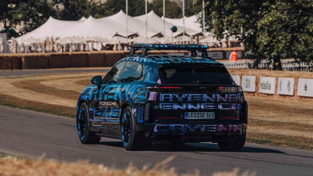 El Porsche Cayenne reafirmó en Goodwood su legado y anticipa su futuro eléctrico 1 Motor16 Porsche Cayenne eléctrico