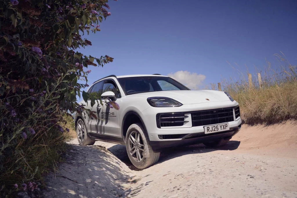 El Porsche Cayenne reafirmó en Goodwood su legado y anticipa su futuro eléctrico 3 Motor16 Porsche Cayenne